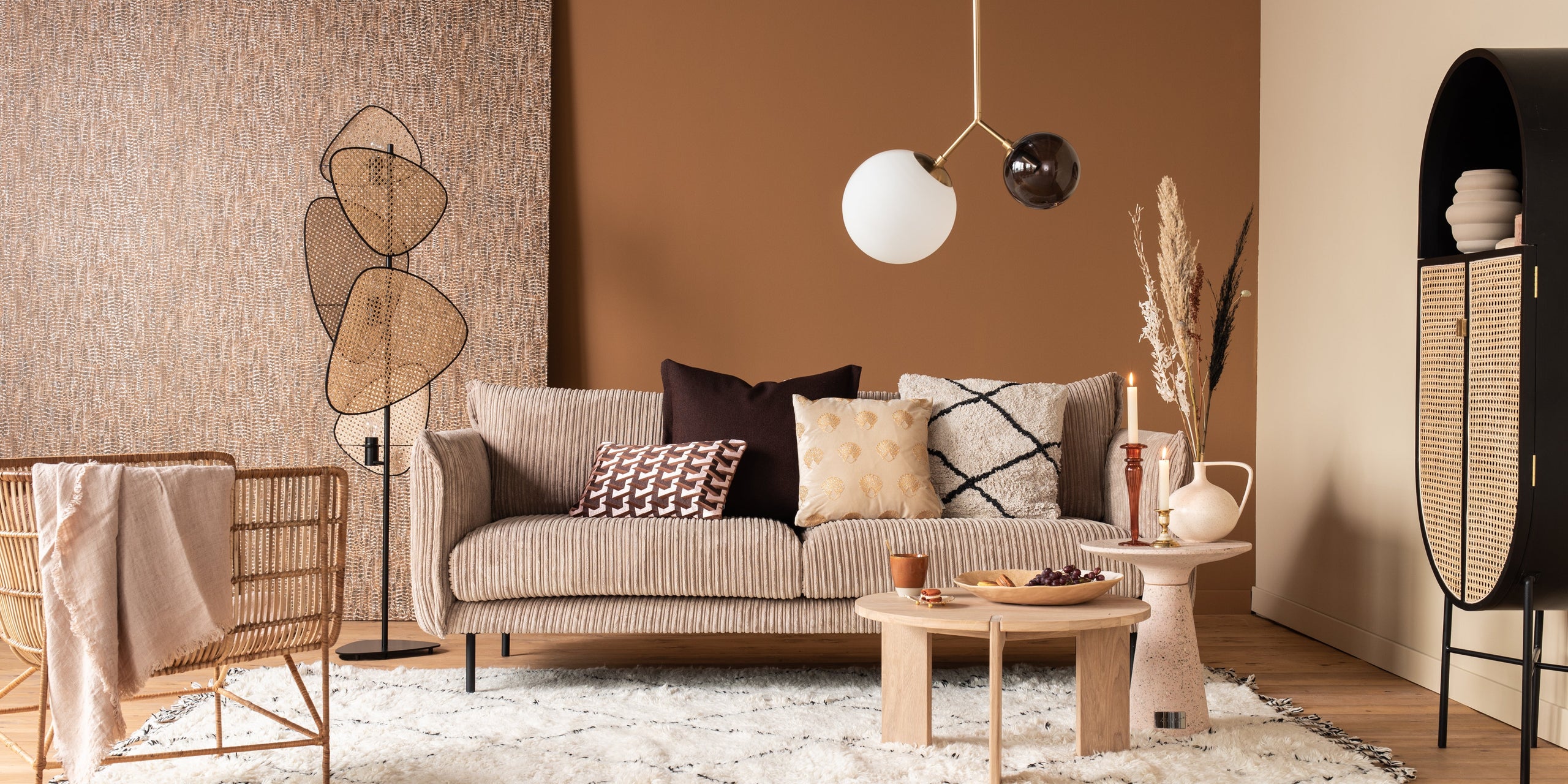 Shop de look: sfeervolle woonkamer in warme tinten