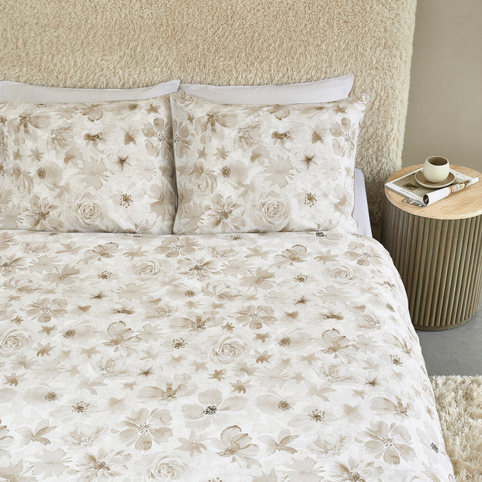 Riviera Maison - RM Flowing Flowers sand 60x70 - Zand