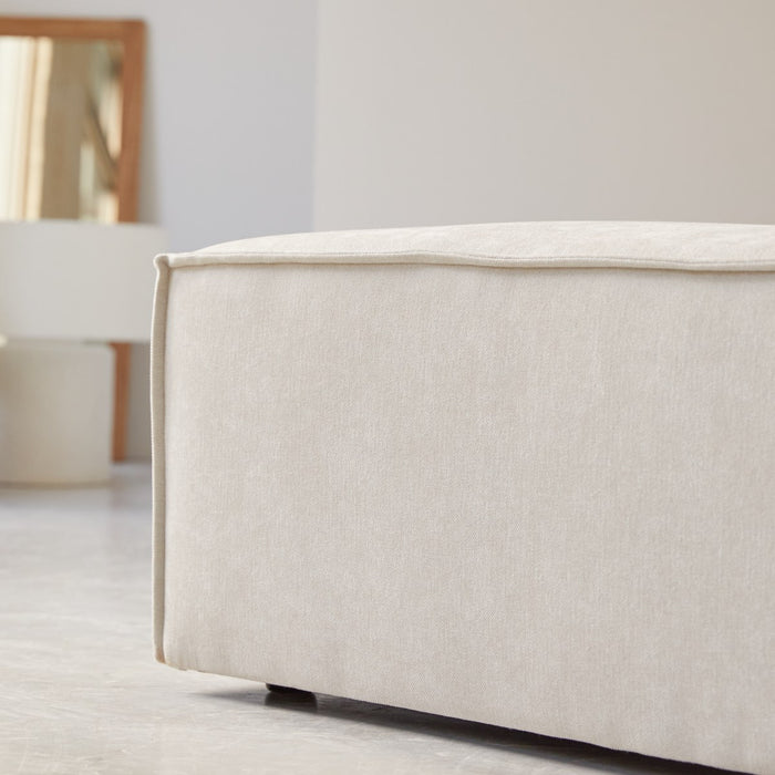 Tikamoon - Voetenbank in beige stof Dario, 1-zit