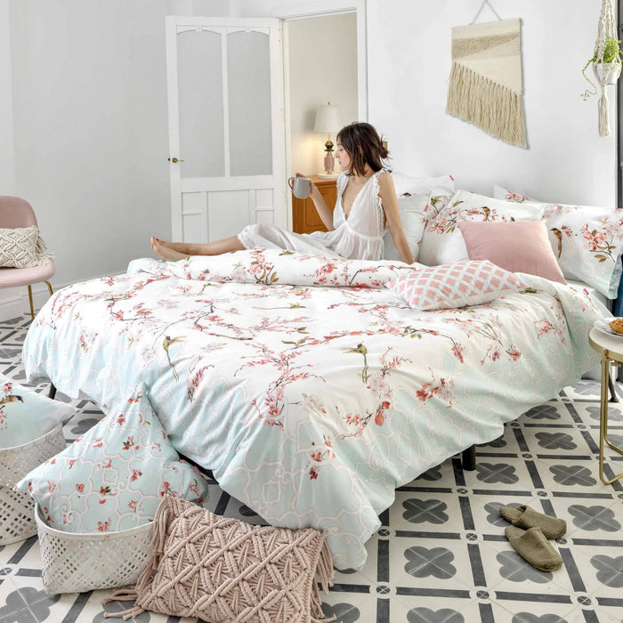 Happy Friday Dekbedovertrek Sakura