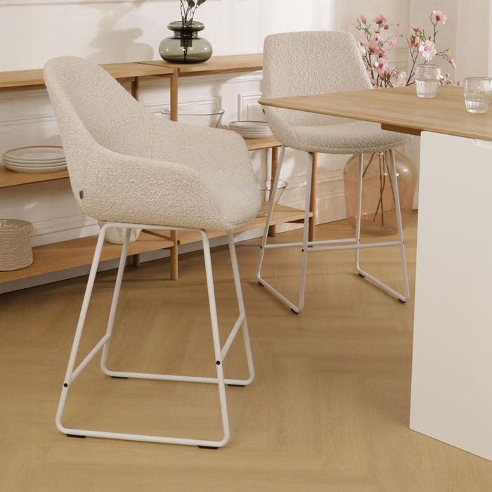 Nolon Nino-Mae Barkruk Bouclé Beige - met Armleuning - Wit - 65 cm