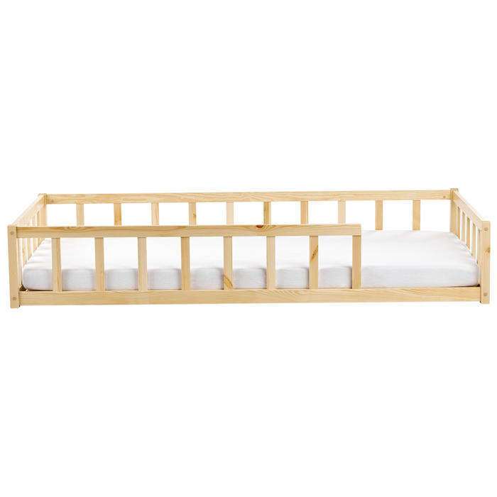 Beliani - MEYMAC - Kinderbed - Lichtbruin - 90 x 200 cm - Dennenhout