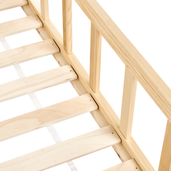 Beliani - MEYMAC - Kinderbed - Lichtbruin - 90 x 200 cm - Dennenhout