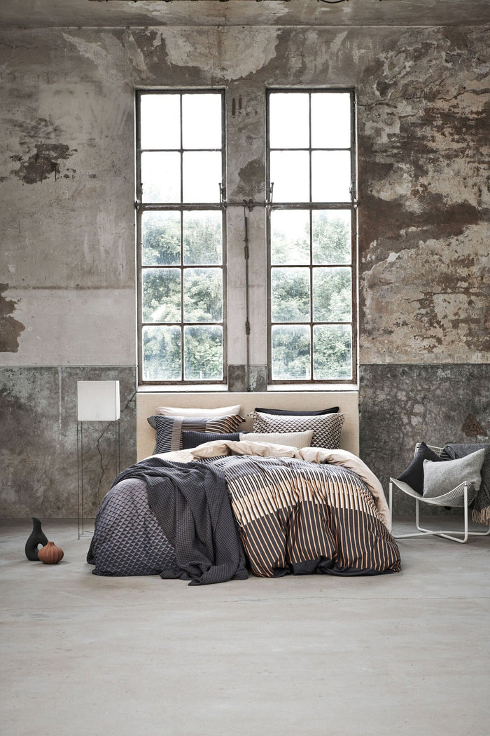 Dekbedovertrek Wander Off | Zwart | Beige | Bruin | Satijnkatoen