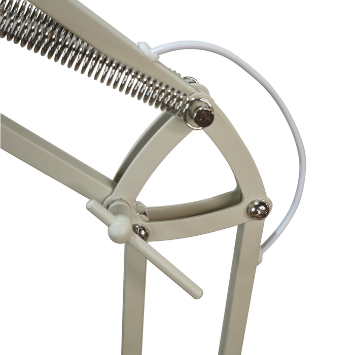 328841-x04-202504180328-A.jpg (10252190)