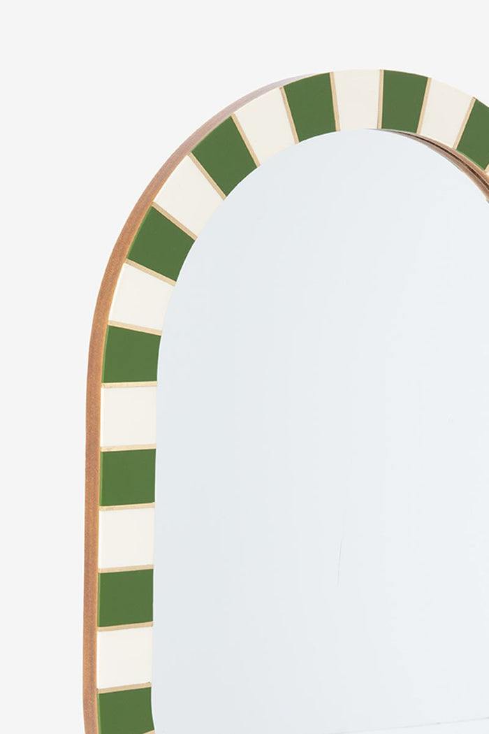 Sissy-Boy Groene hangspiegel met geblokte omlijsting