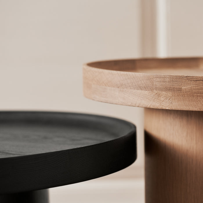 Bolia Plateau Bijzettafel - H 42 x Ø 74 cm - Zwart Gebeitst Gelakt Eiken