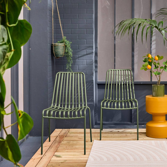 sweeek - Stapelbare stalen tuinstoelen (Set van 2)