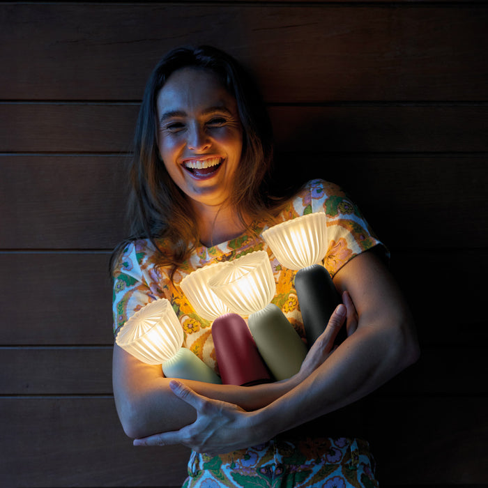 Fermob Swiing - draadloze tafellamp - outdoor - H 20 cm - Carbone