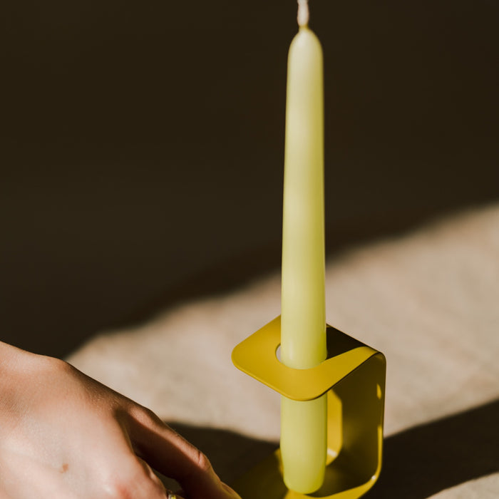 noo.ma FLEC kaarsenhouder - tall - Gold Green