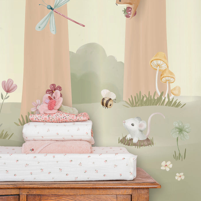 Little Dutch Fairy Garden Fotobehang - Dieren - 2,80x3m - Groen