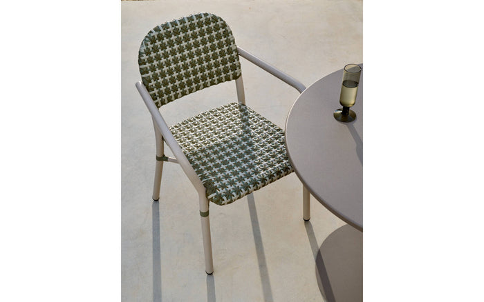 Tuinstoel Tuccia, Tuinstoel tuccia