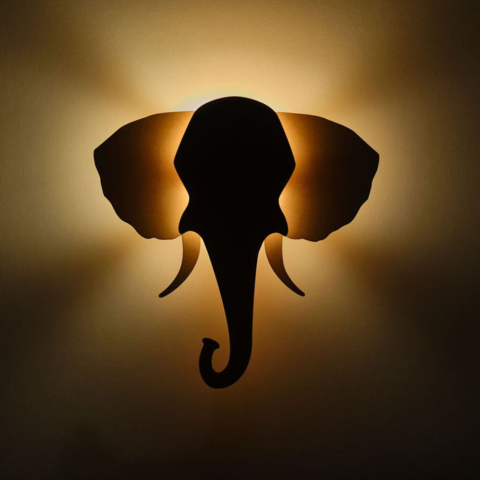 Olifant wandlamp