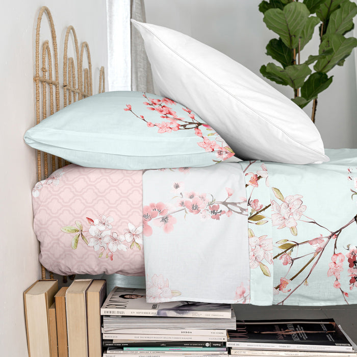 Happy Friday Laken Chinoiserie