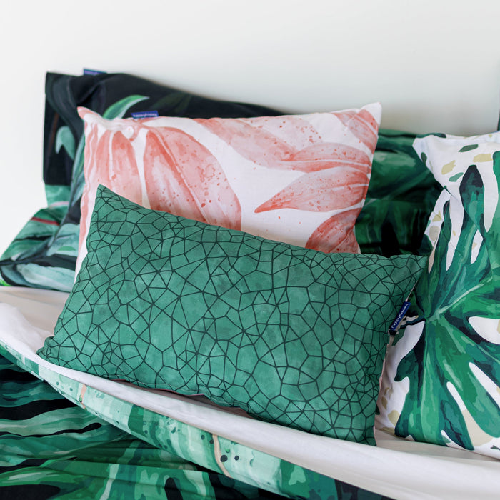 Happy Friday Set van 2 kussenhoezen Ebony