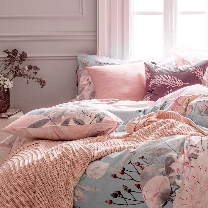 Happy Friday Set van 2 kussenhoezen Soft Bouquet