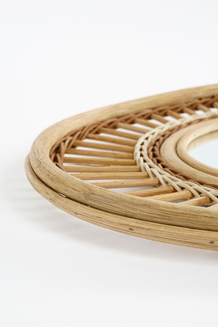 Mica Decorations Wandspiegel - L59 x B40 x H3 cm - Rotan - Lichtbruin