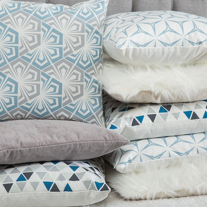 Beliani - WEIGELA - Sierkussen - Lichtblauw - Polyester