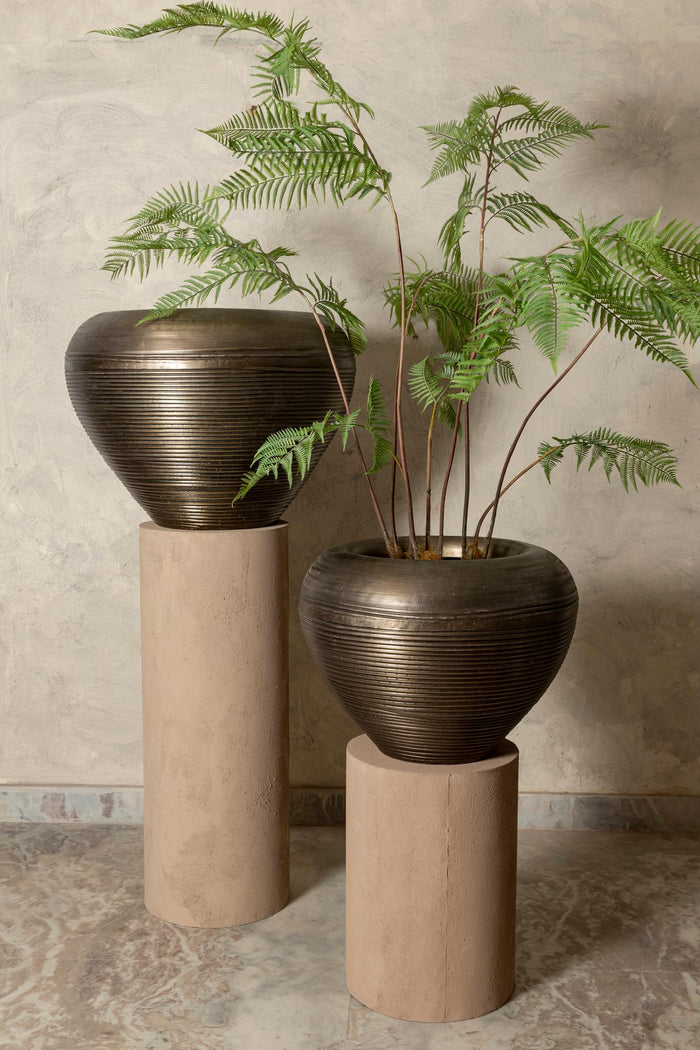 PTMD Dineo Antique Brass Sheet Alu Bombey Pot L