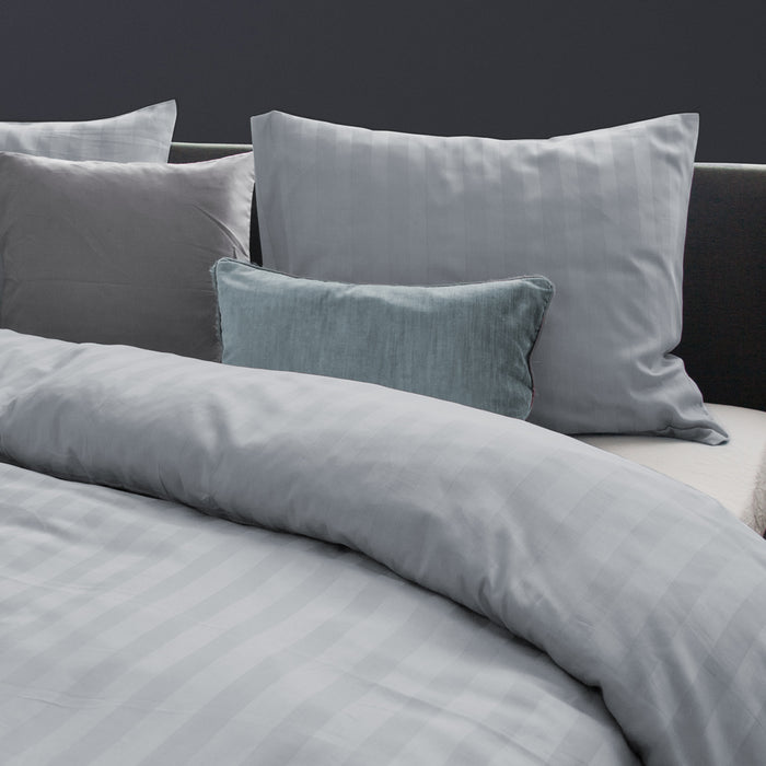 Eleganzzz Dekbedovertrek Hotel Kwaliteit Satijn Streep licht grijs