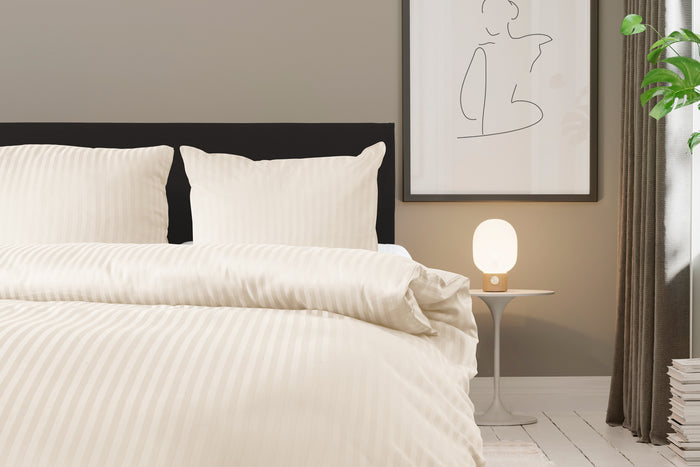 Eleganzzz Dekbedovertrek Hotel Kwaliteit Satijn Streep ivoor