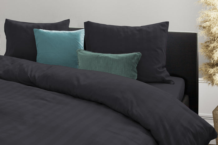 Eleganzzz Dekbedovertrek Hotel Kwaliteit Satijn Streep black