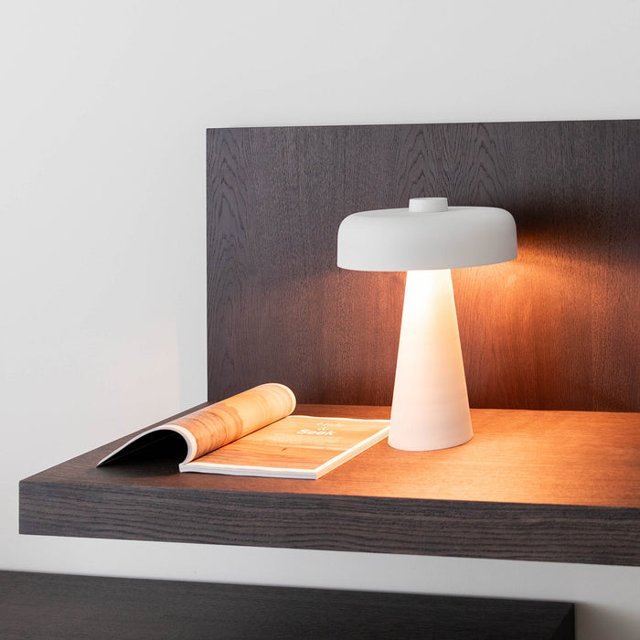 Atmooz Tafellamp Ocana - Wit en Goud - Ø 30 cm - Metaal - Paddenstoel