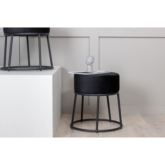 Svea - Nox poef - velvet - zwart