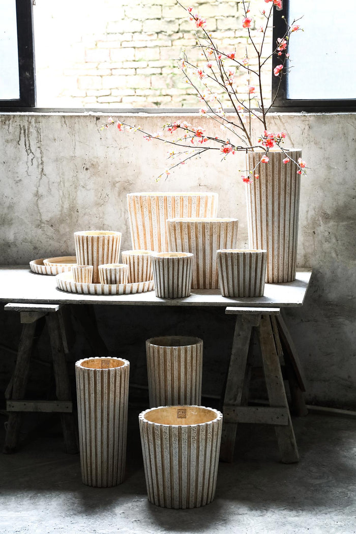 PTMD Marijus Cream Oval Cement Pot Ribbed L