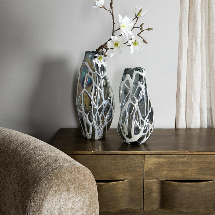 PTMD Conck Grey solid glass vase white organic S