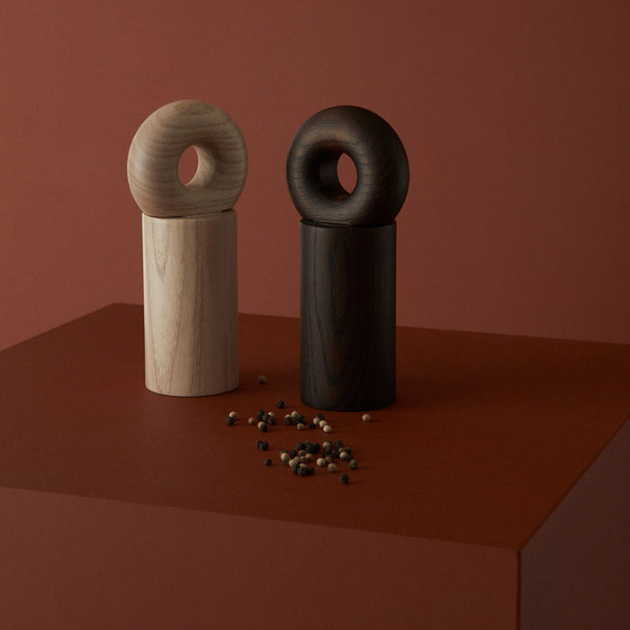 OYOY Living Hoop Peper- en Zoutmolen - H 16,5 cm - Nature