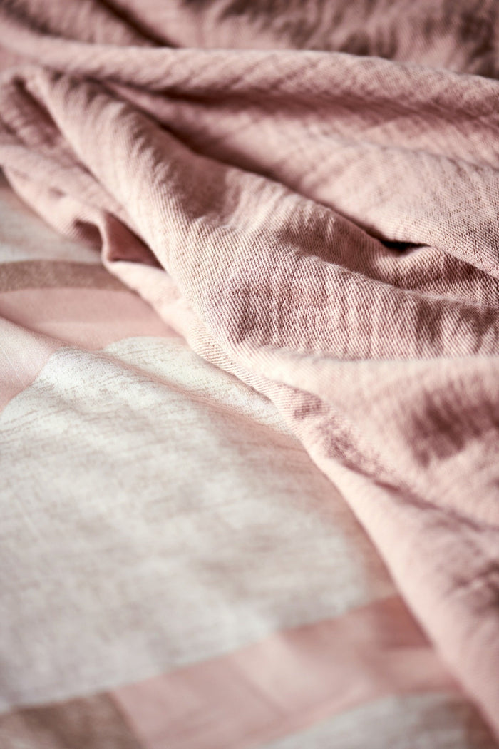 Echos Dekbedovertrek | 240 x 200|220 cm | Beige | Roze | Satijnkatoen