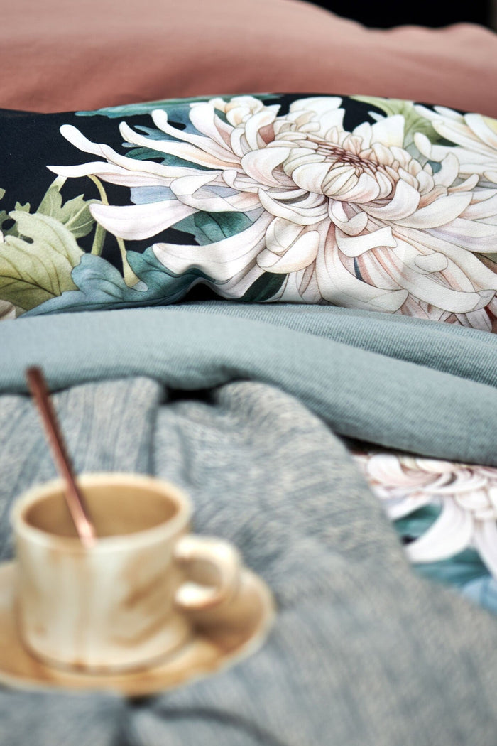 Floral Bliss Dekbedovertrek Blue Ink | 200 x 200|220 cm | Blauw