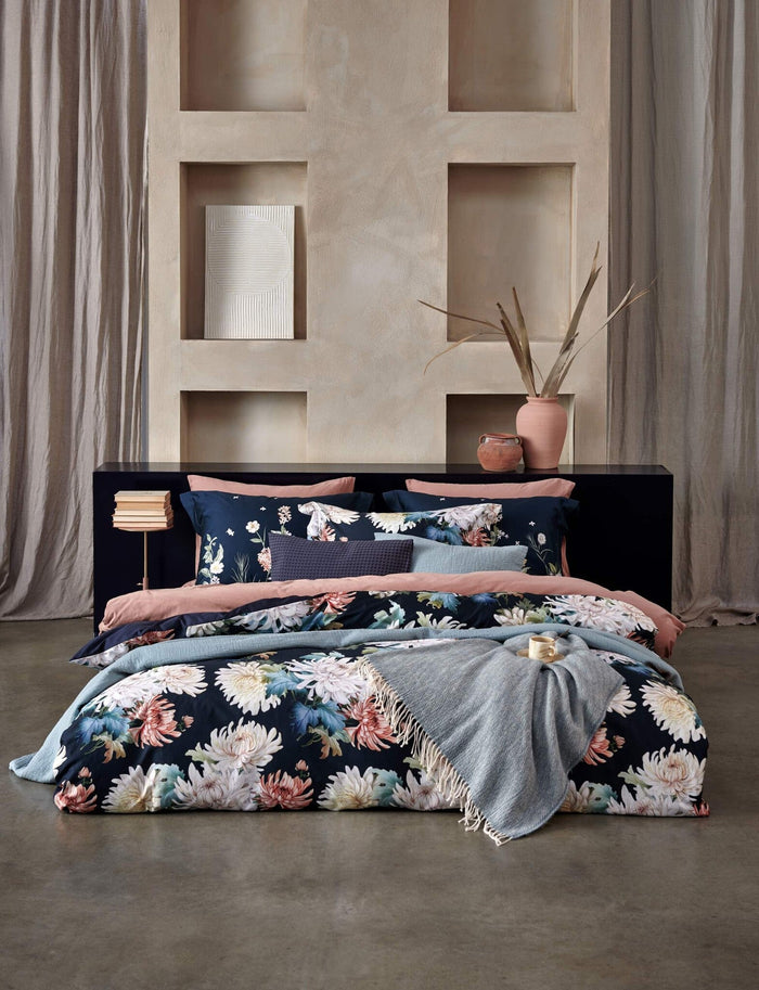 Floral Bliss Dekbedovertrek Blue Ink | 200 x 200|220 cm | Blauw