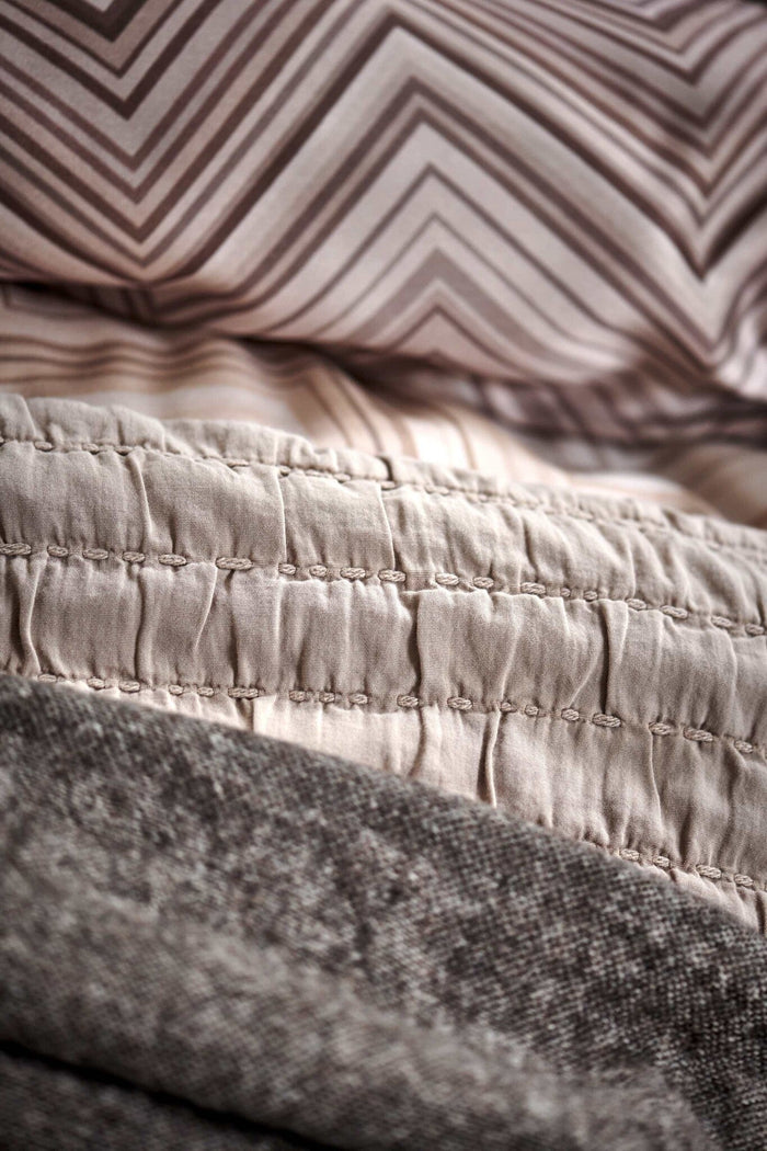 Dynamize Dekbedovertrek Taupe | 140 x 200|220 cm | Beige | Bruin