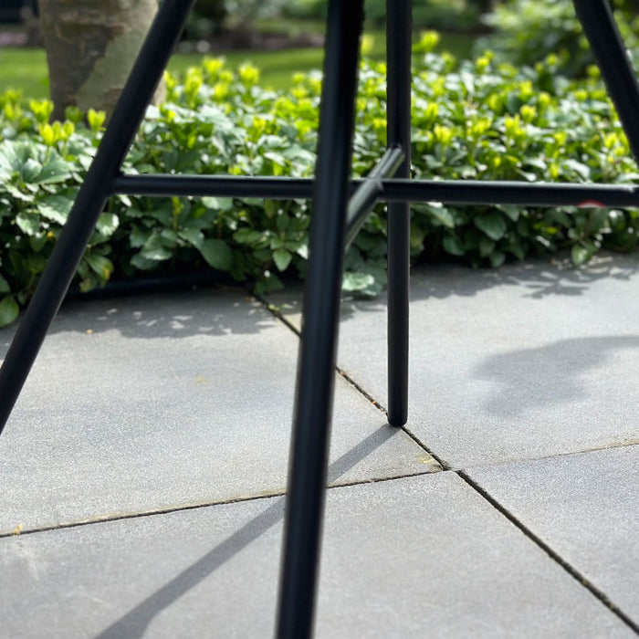 Nolon Noa-Pip Kunststof Tuinstoel Wit - Zwart Onderstel