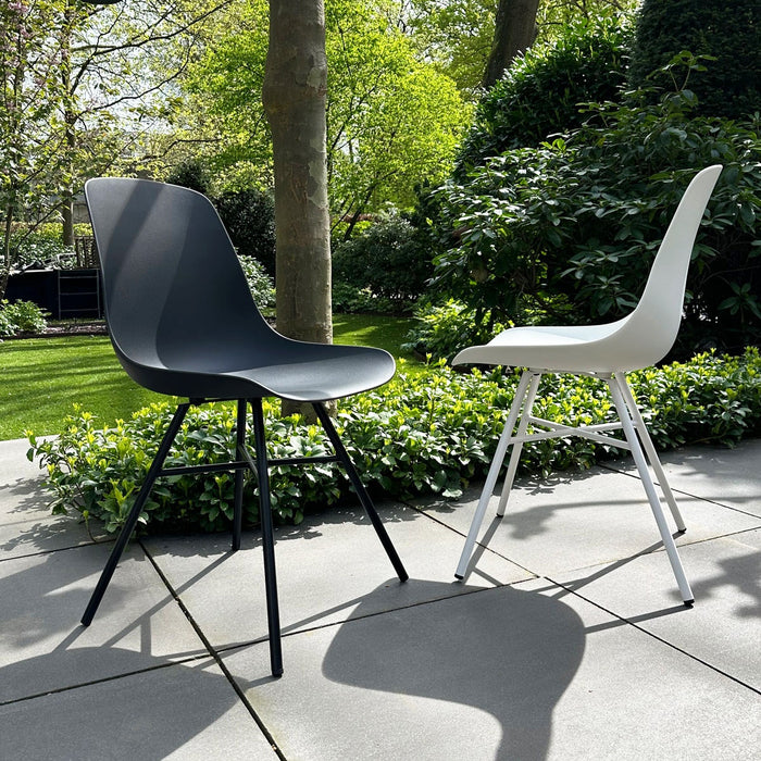 Nolon Noa-Pip Kunststof Tuinstoel Zwart - Zwart Onderstel