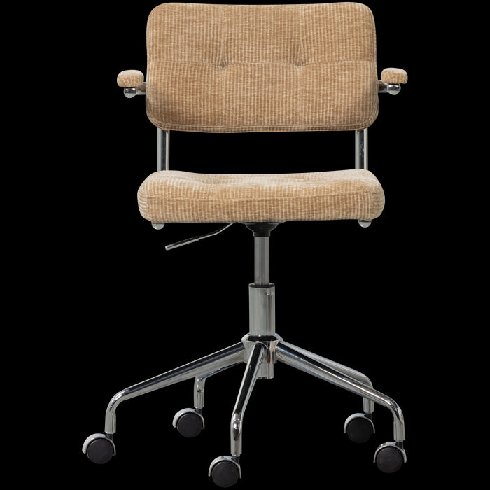 b8889762-22a6-4181-8a56-c1f5f2d34f7d-afbeelding4.jpg (10646015)