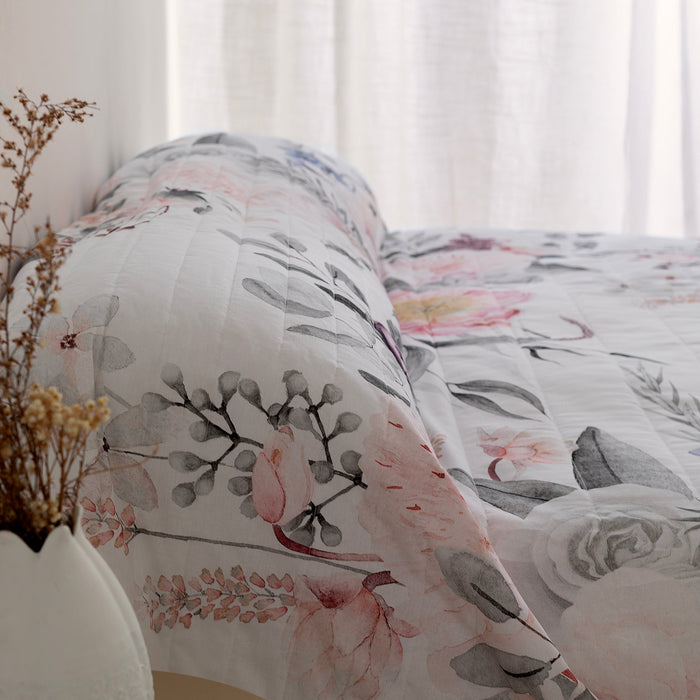 Happy Friday Bedsprei Delicate Boeket