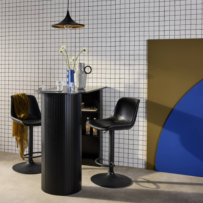 sweeek - Hoge keukentafel van houtdecor met opbergruimte