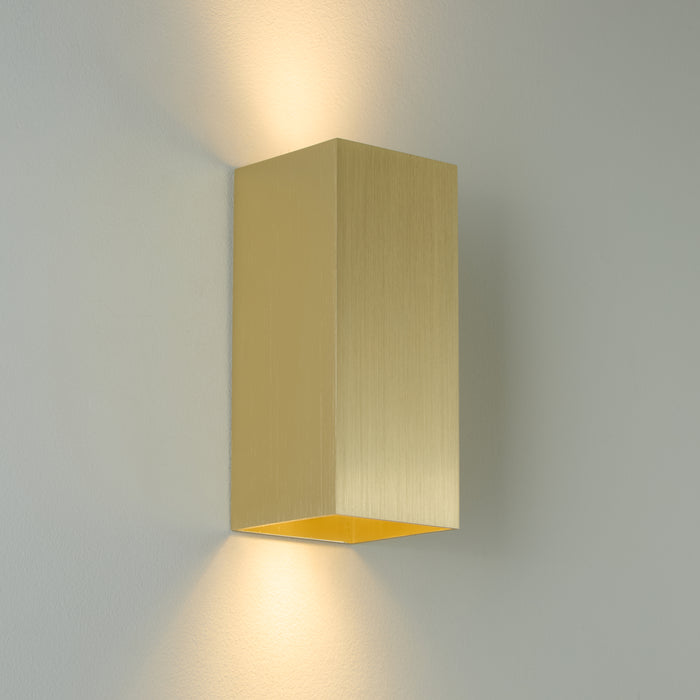 Searchlight Wall Wandlamp Vierkant - H 15,4 cm - Goud