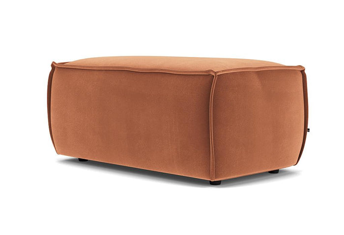 FÉST Edge poef medium Royal 160 magnolia