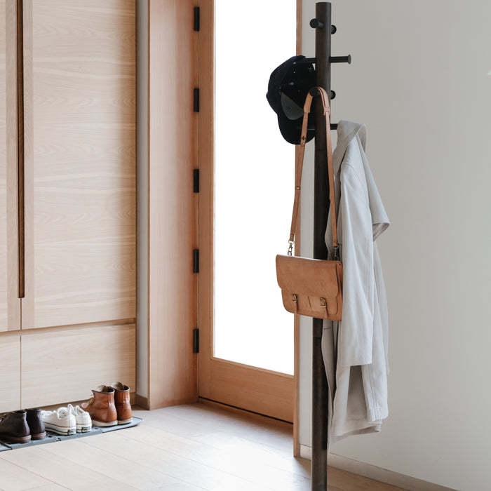 Umbra Pillar Kapstok - Zwart/Walnoot