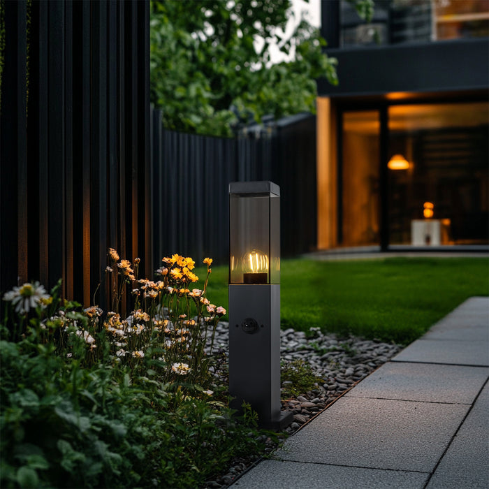 QAZQA Buitenlamp donkergrijs met smoke glas 45cm IP44 met stopcontact