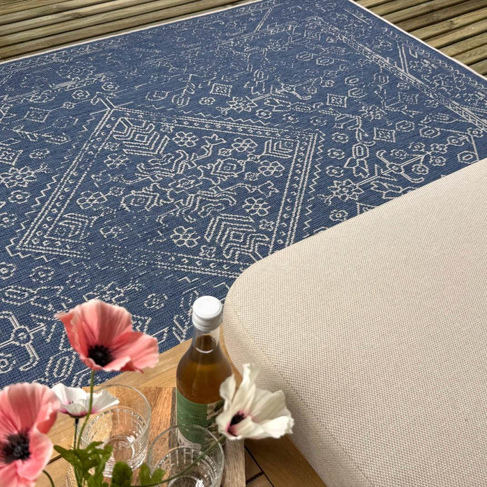 Buitenkleed Nova blauw - Interieur05 - 240 x 340 cm