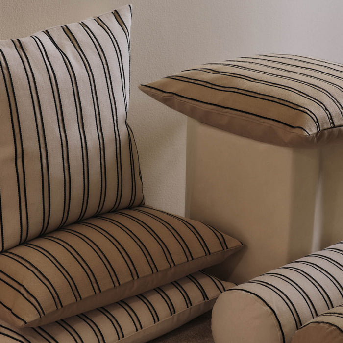 Ferm Living Twill Sierkussen - Cilinder 60 x 20 cm - Cashmere