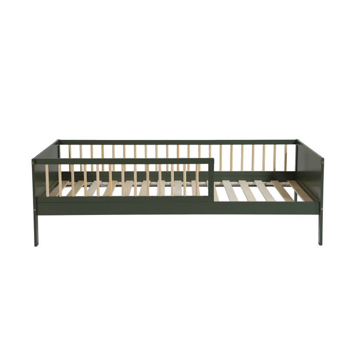 sweeek - Kinderbed 90 x 190 cm grenenhout lattenbodem inbegrepen