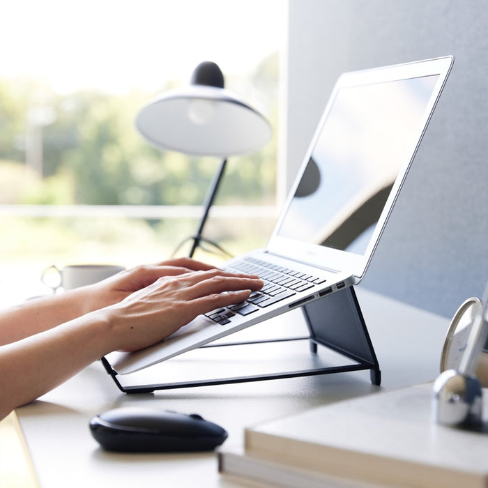 Yamazaki Tablet & Laptop Standaard - Tower - Zwart