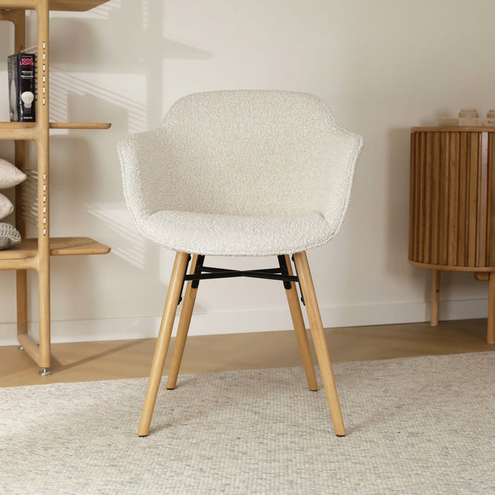 Nolon Nena-Mare Eetkamerstoel Bouclé Beige - Armleuning - Houten Poten