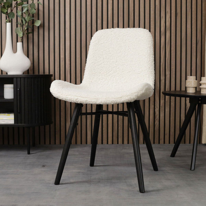 Nolon Nena-Fé Eetkamerstoel Teddy Wit - Zwarte Houten Poten